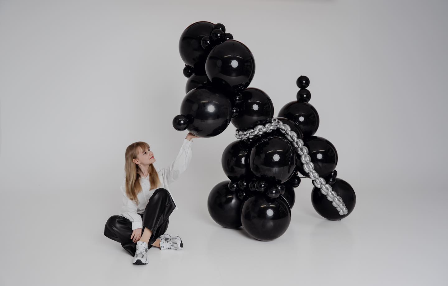 Tatjana Babtsenko - fotosessioon õhupallikoertega