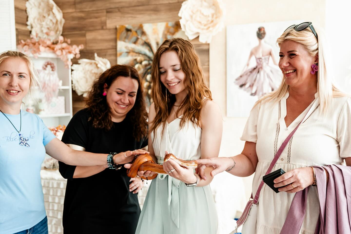 Naistekas karramel stuudios