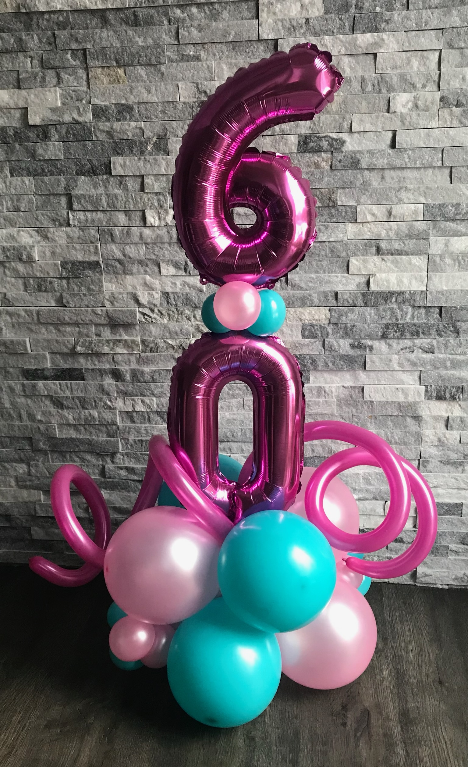 Õhupallidest lauakaunistused